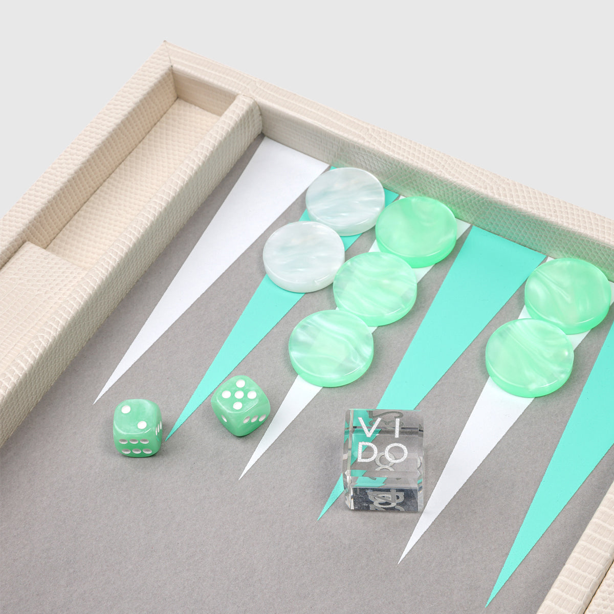 Pearl Lizard Medium Backgammon